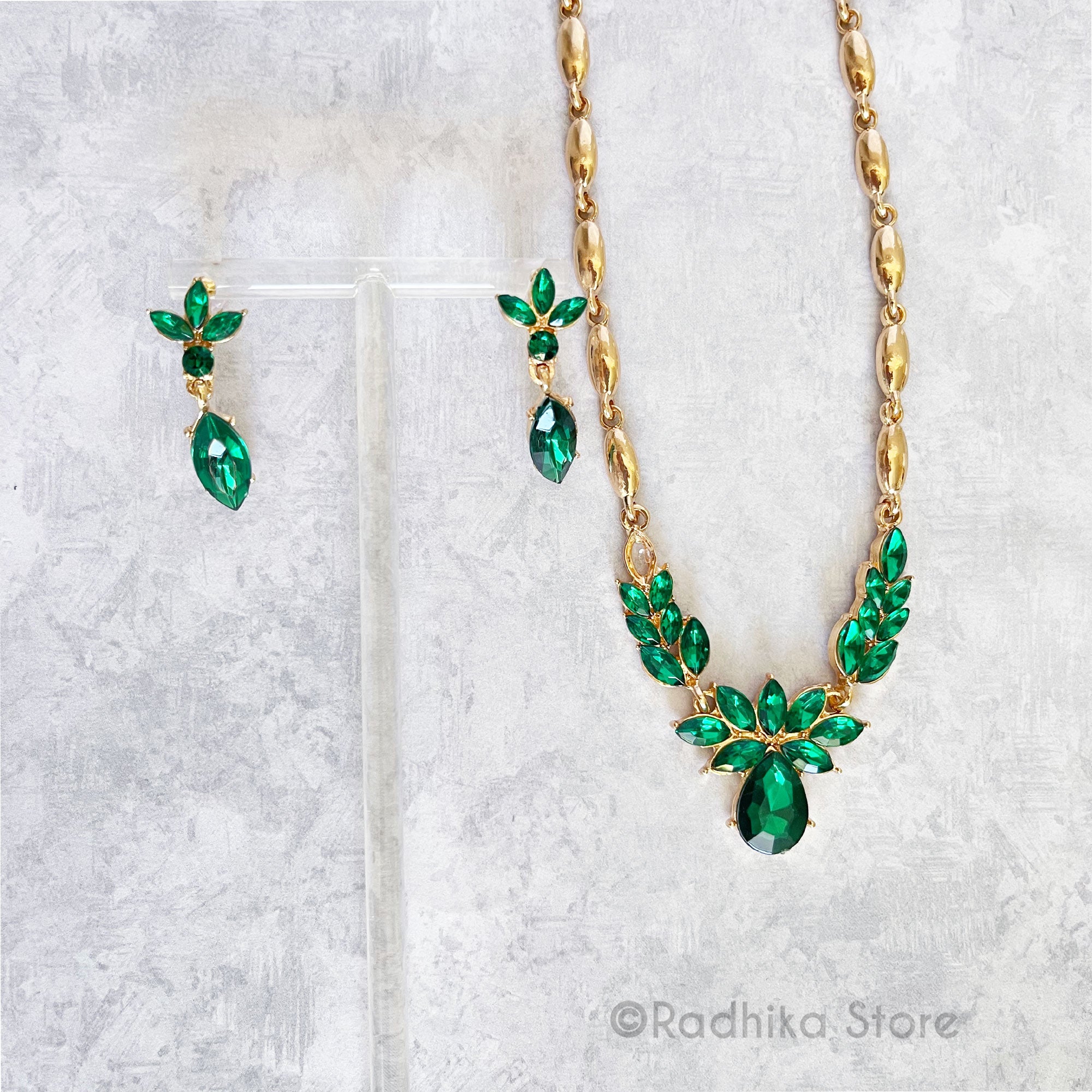 Emerald Pineapple - Deity Necklace And Earring Set