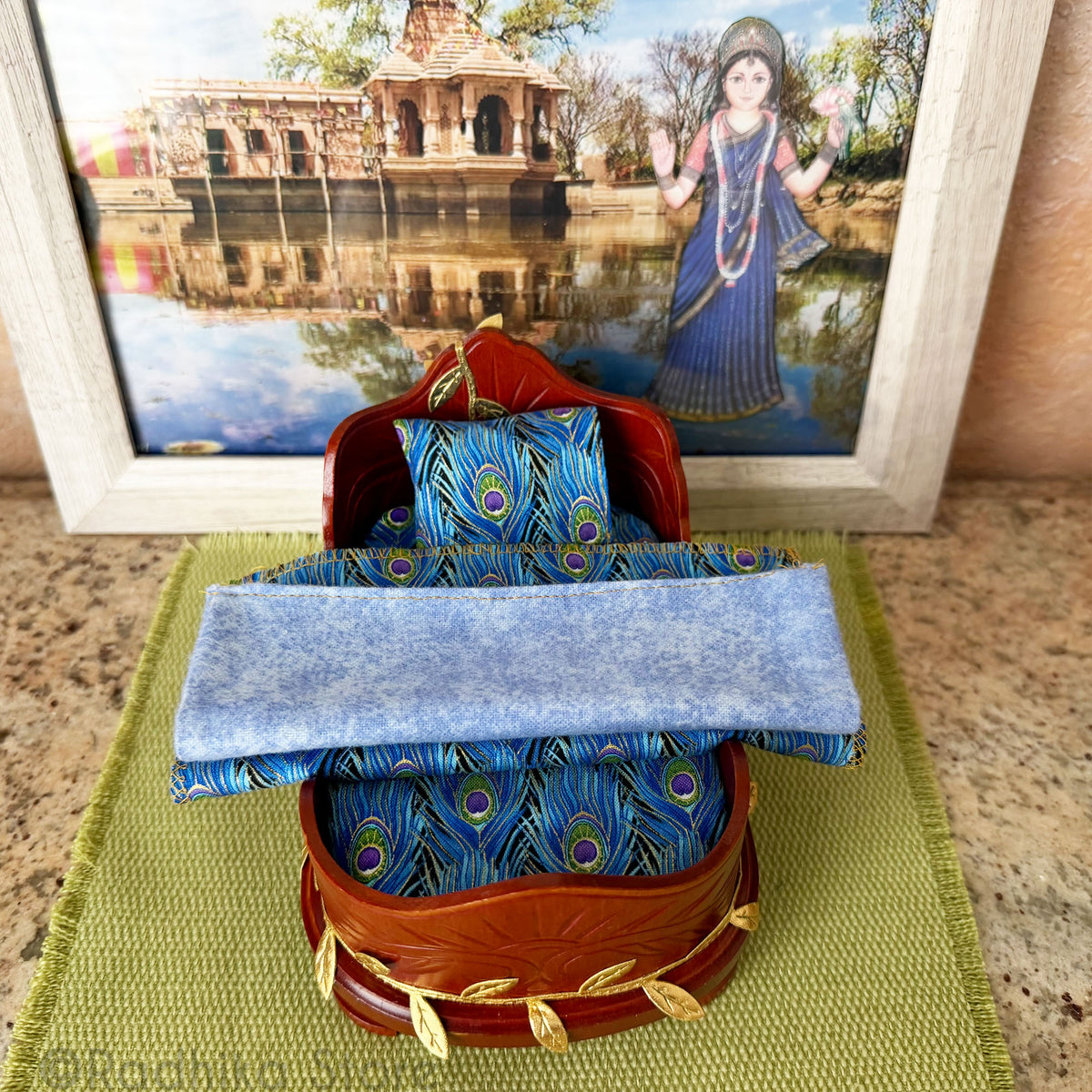 Divine Vine Bed - With Peacock Plume Bedding -  Cherry Finish