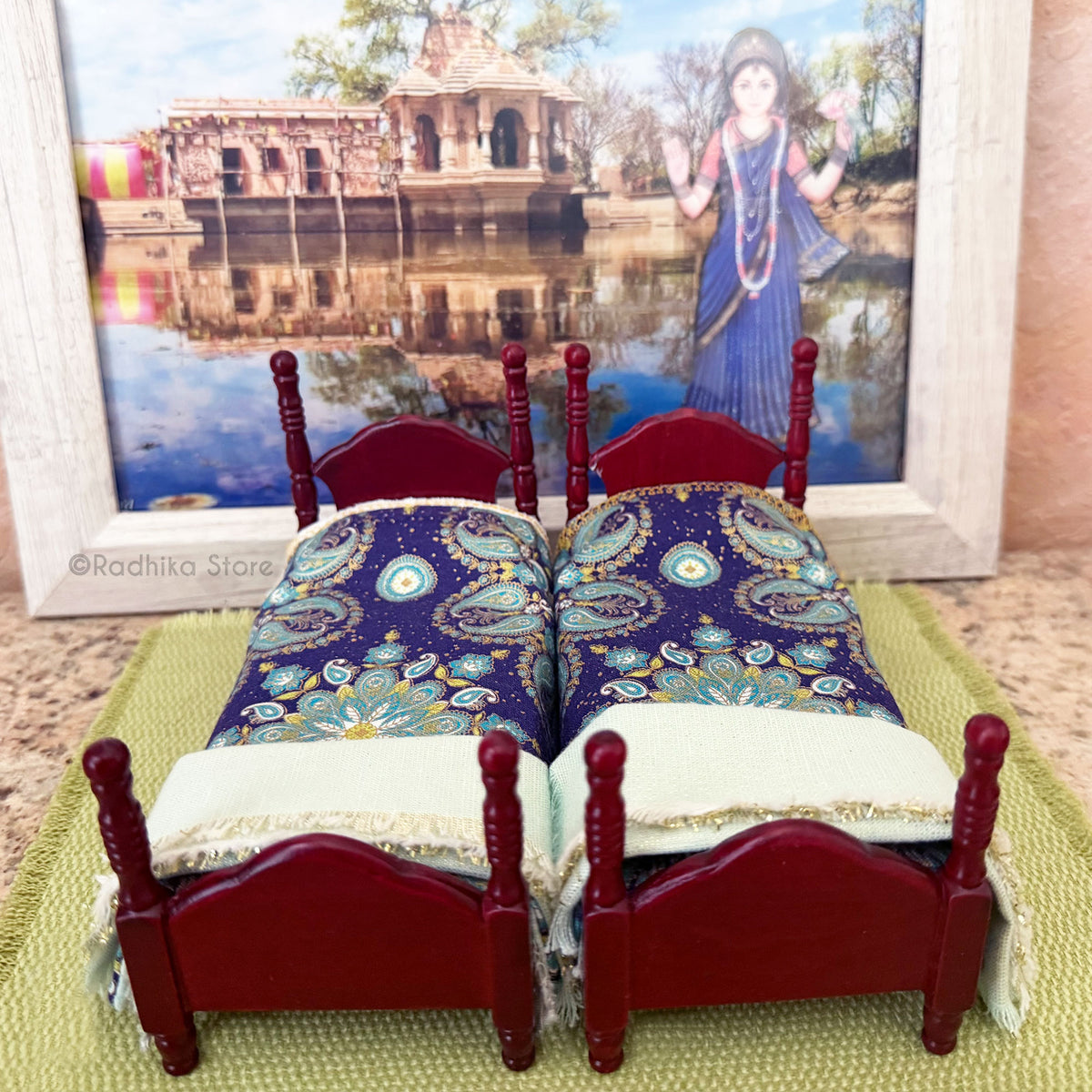 Mahogany Poster Bed Set- Diwali Sky Bedding