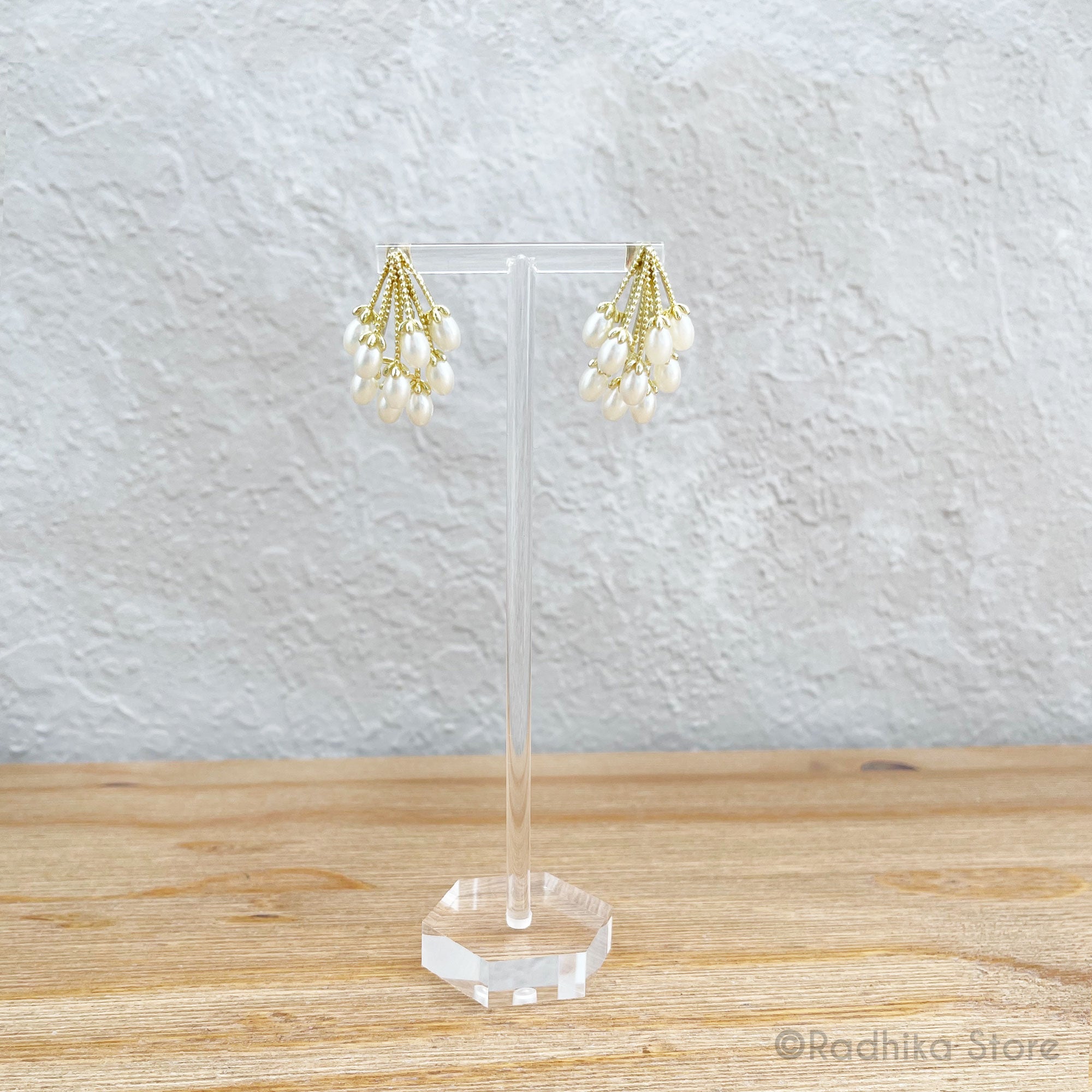 Peal Balloon Clusters - Earrings