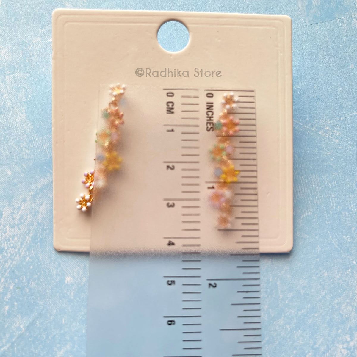 Dangling Daisy Flower Earrings