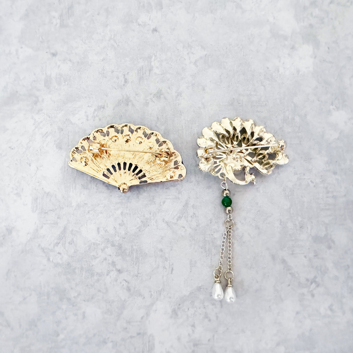 Green  With Pearls - Fan -  Pins