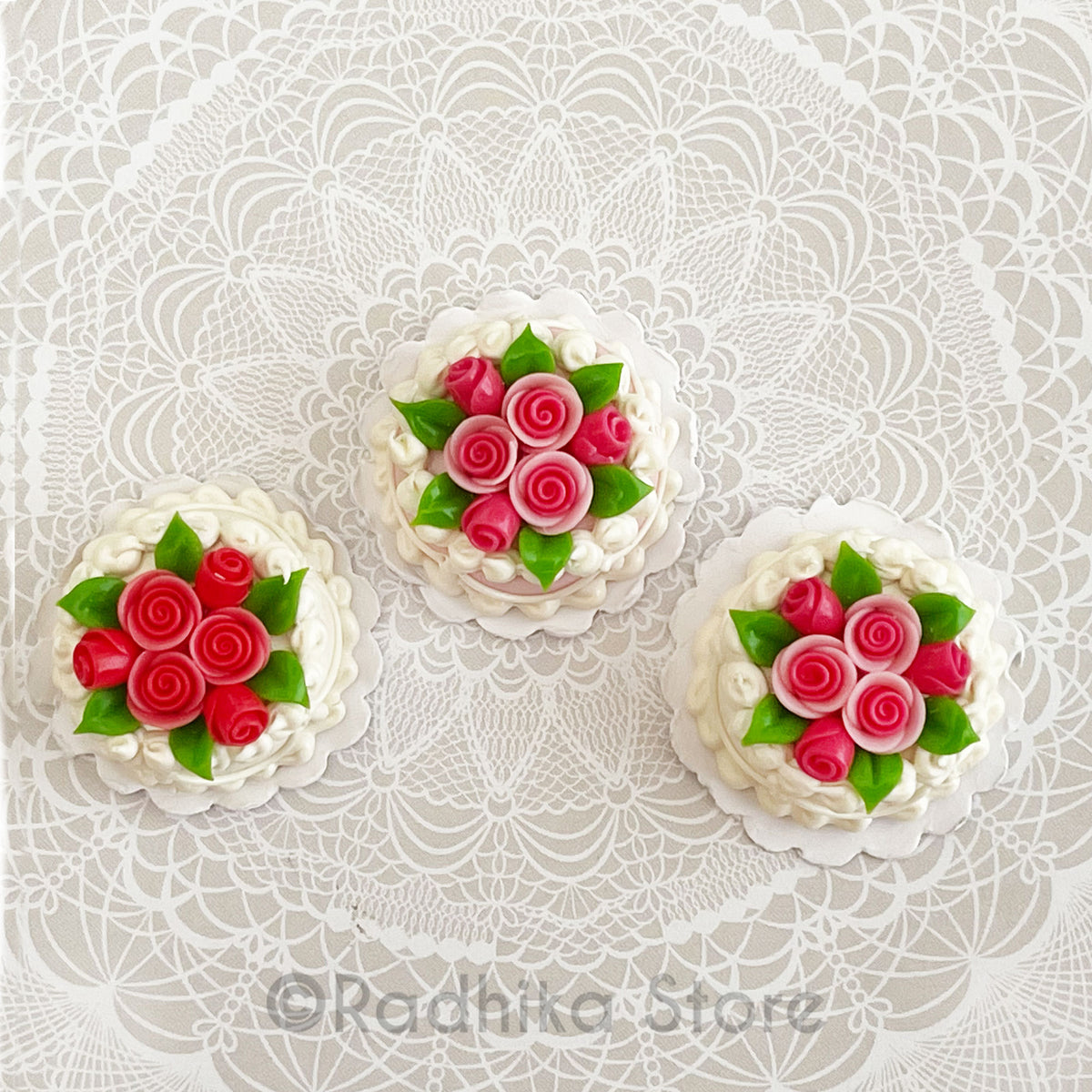 Small Round Cakes- Scalloped Rose Bouquet - Choose Cake