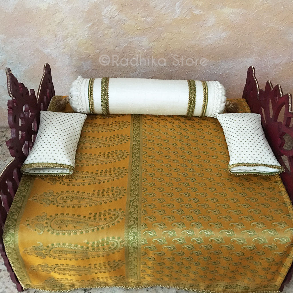 Mahagony Chakra Lotus Vrindavan Bed - 14 1/2&quot; Inch