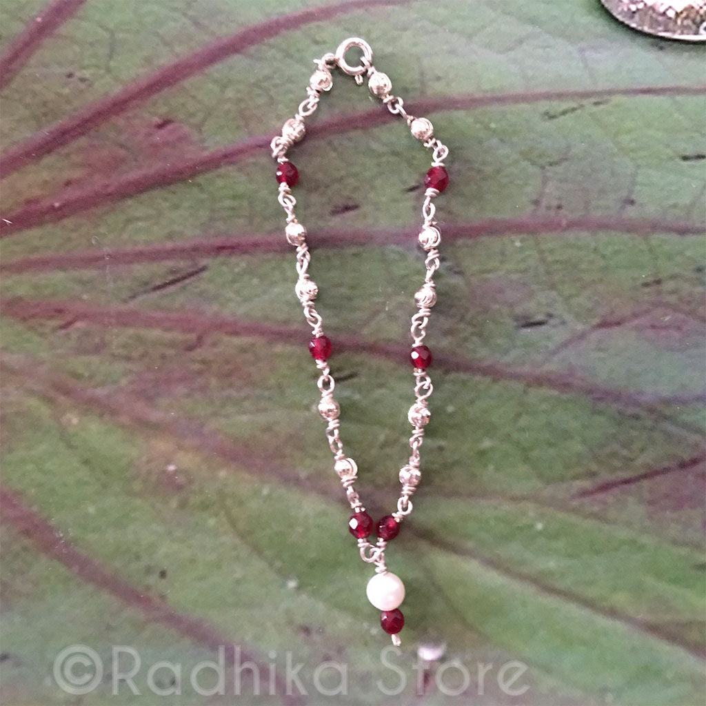 Silver Deity Neklace With  Rubies, a Pearl and Clasp