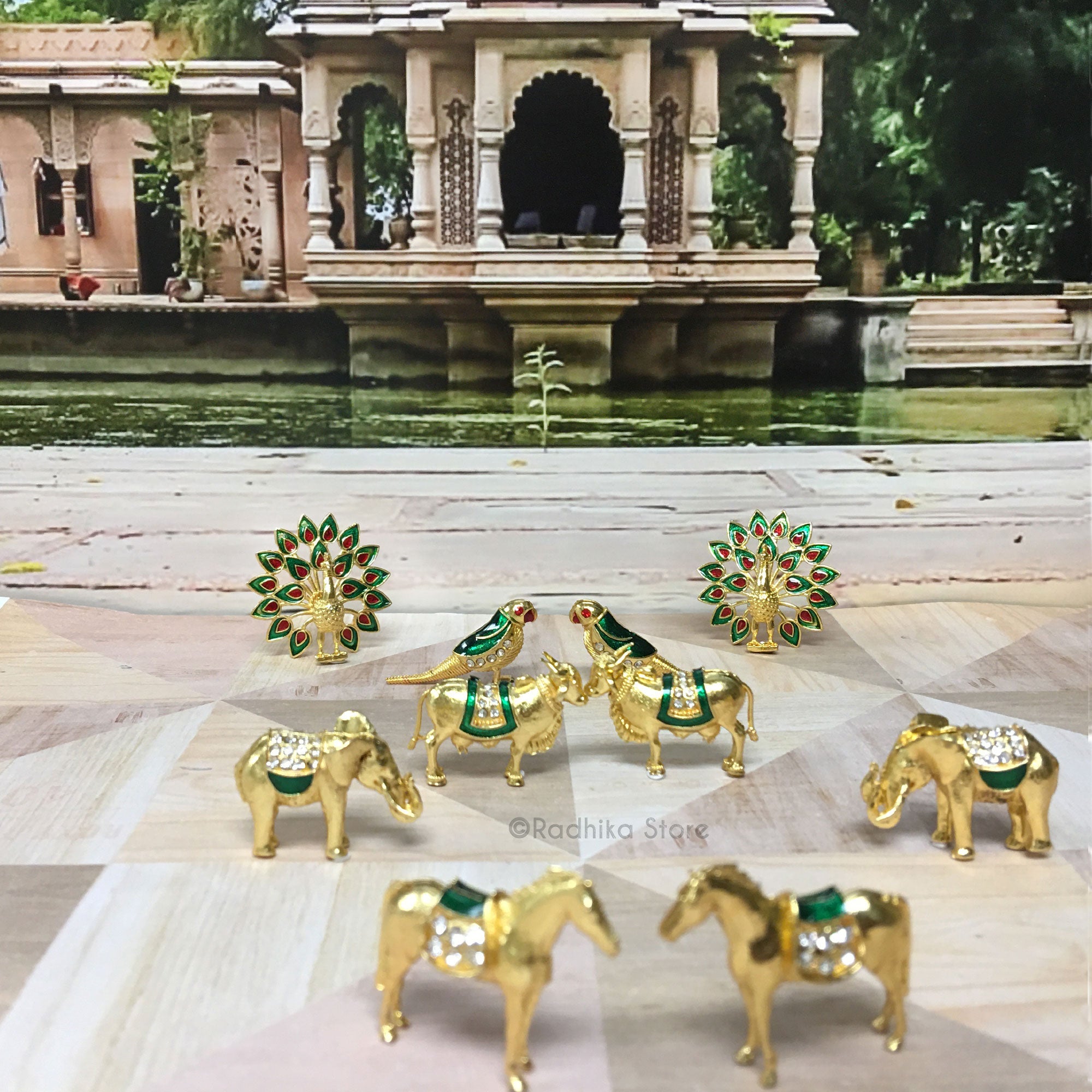 Tiny Jeweled Altar Animal Set - Emerald Green
