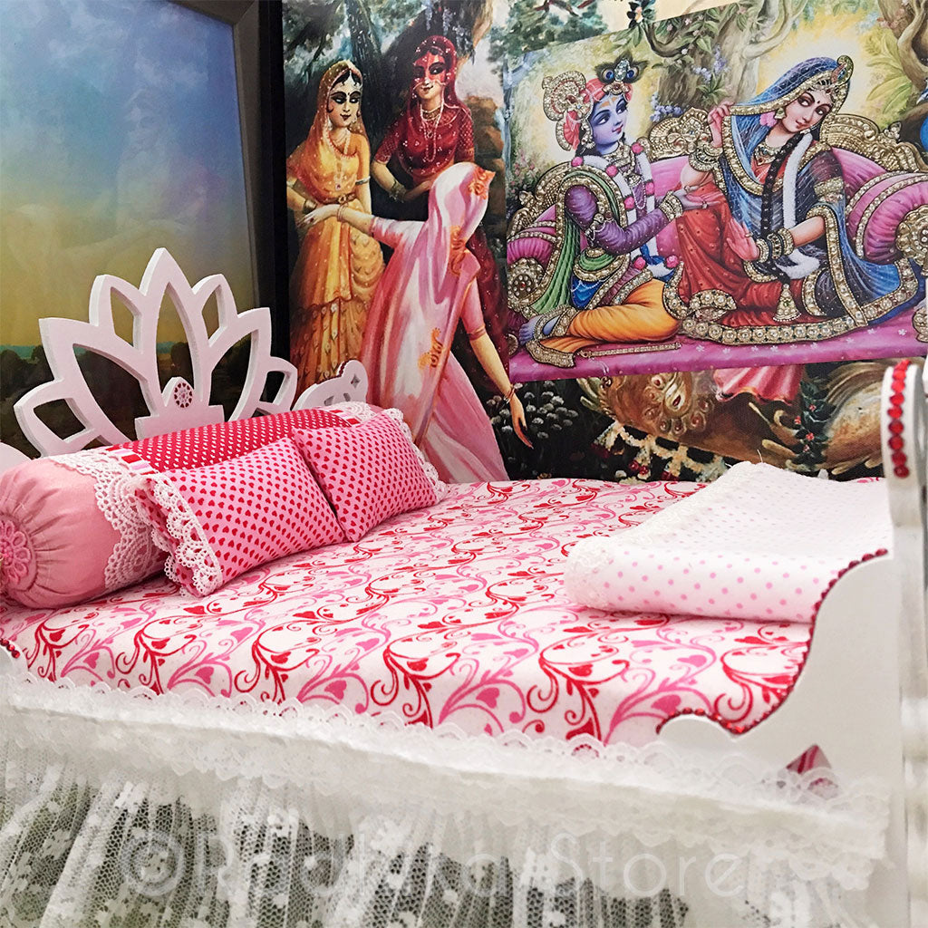 Madhana Mohana - White Lotus - 14 1/2" Inch Bed