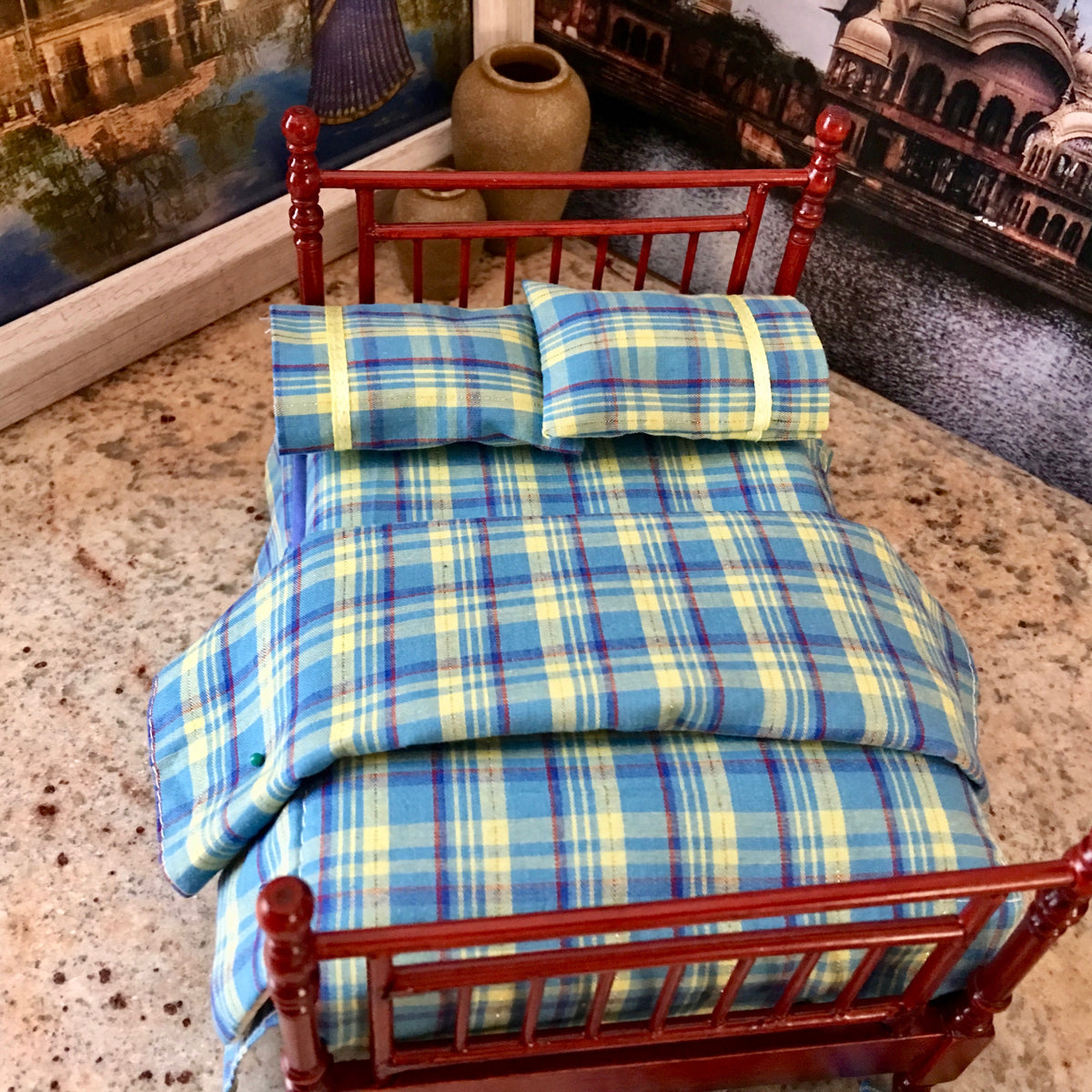Cherry Plaid Queen Size Poster Bed