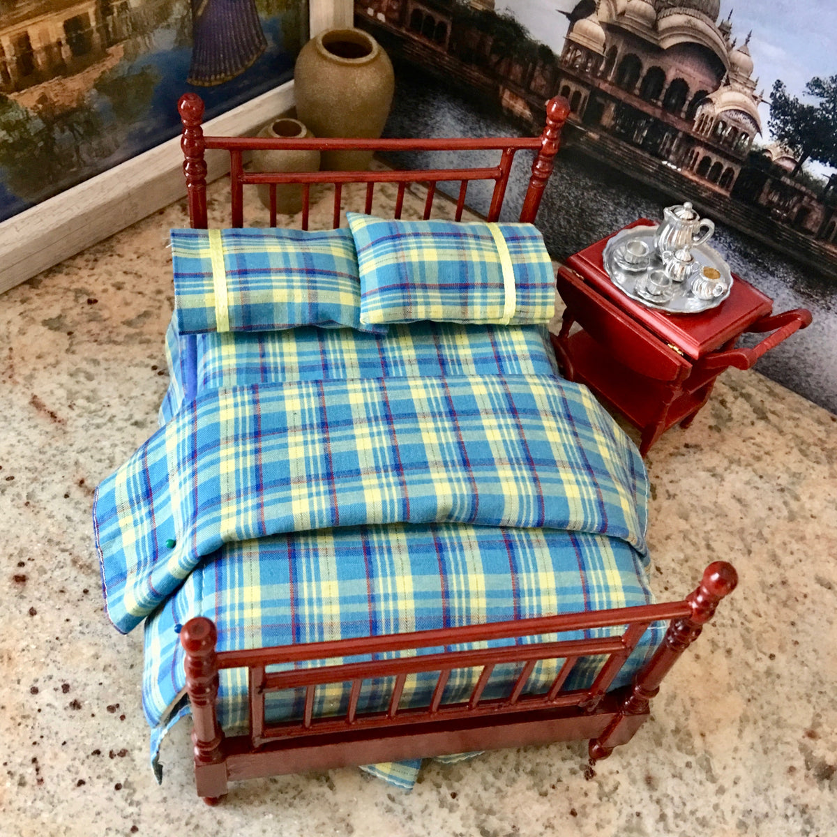 Cherry Plaid Queen Size Poster Bed