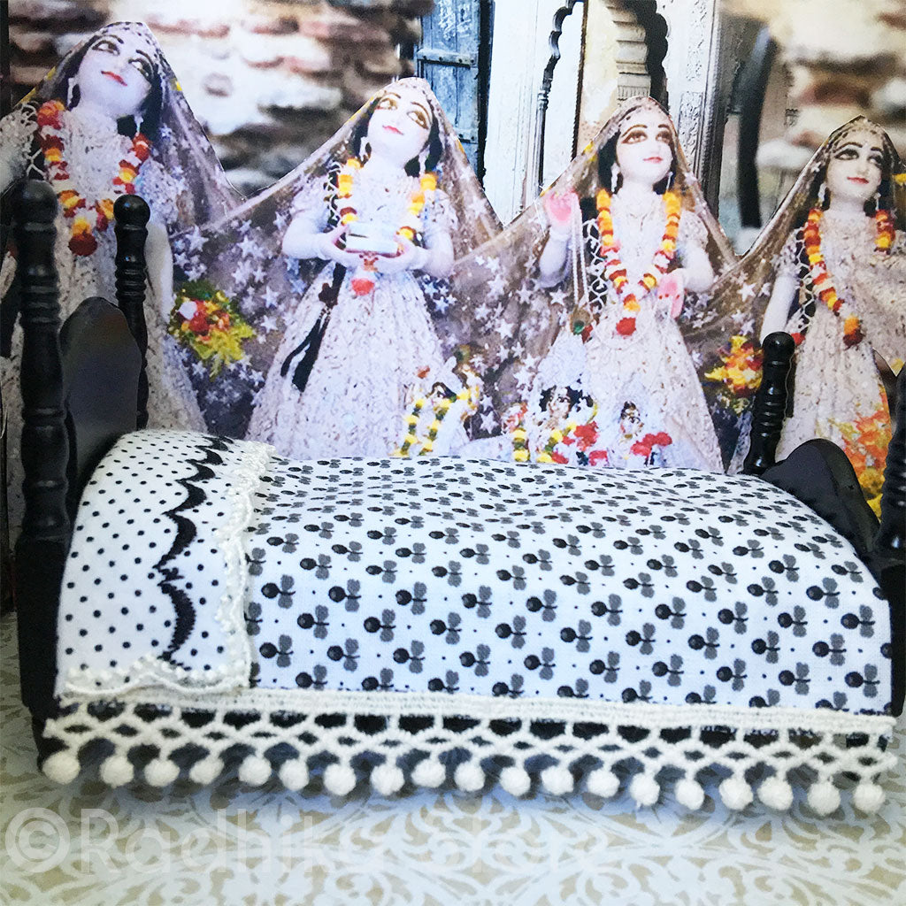 Krshna Balaram Poster Bed Set
