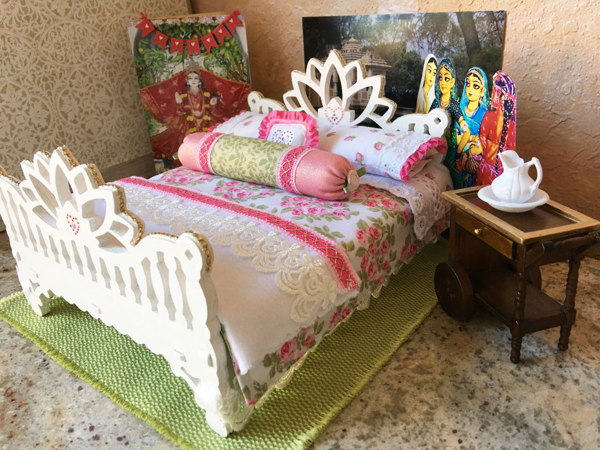 Madhuram Sweetness - Chakra Lotus Bed - 8&quot; Inch