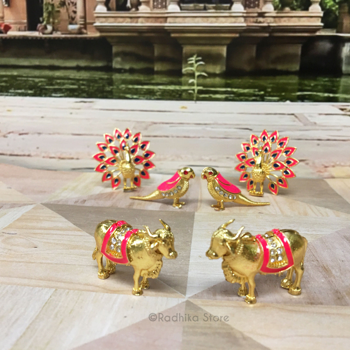 Tiny Jeweled Altar Animal Set - Neon PInk