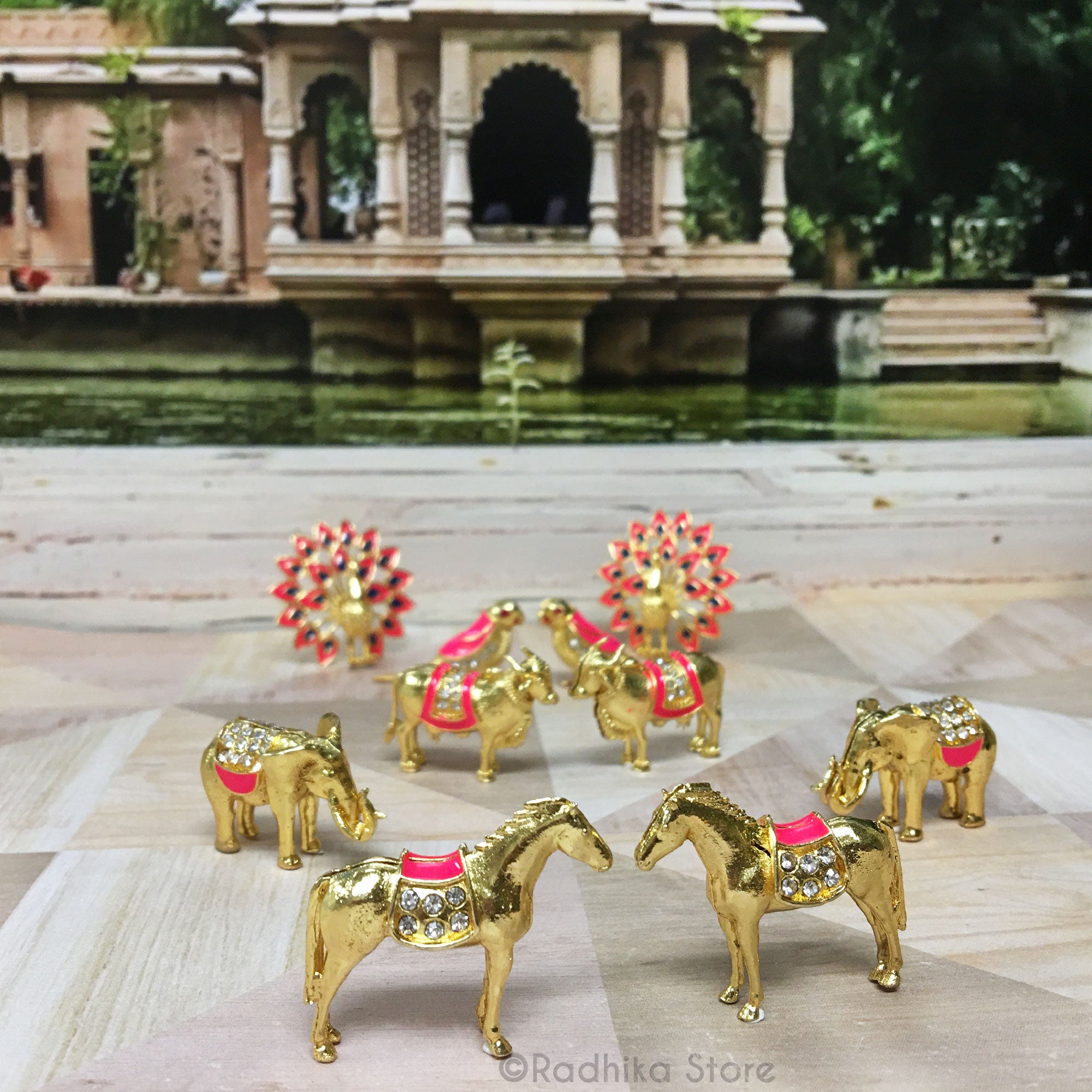 Tiny Jeweled Altar Animal Set - Neon PInk