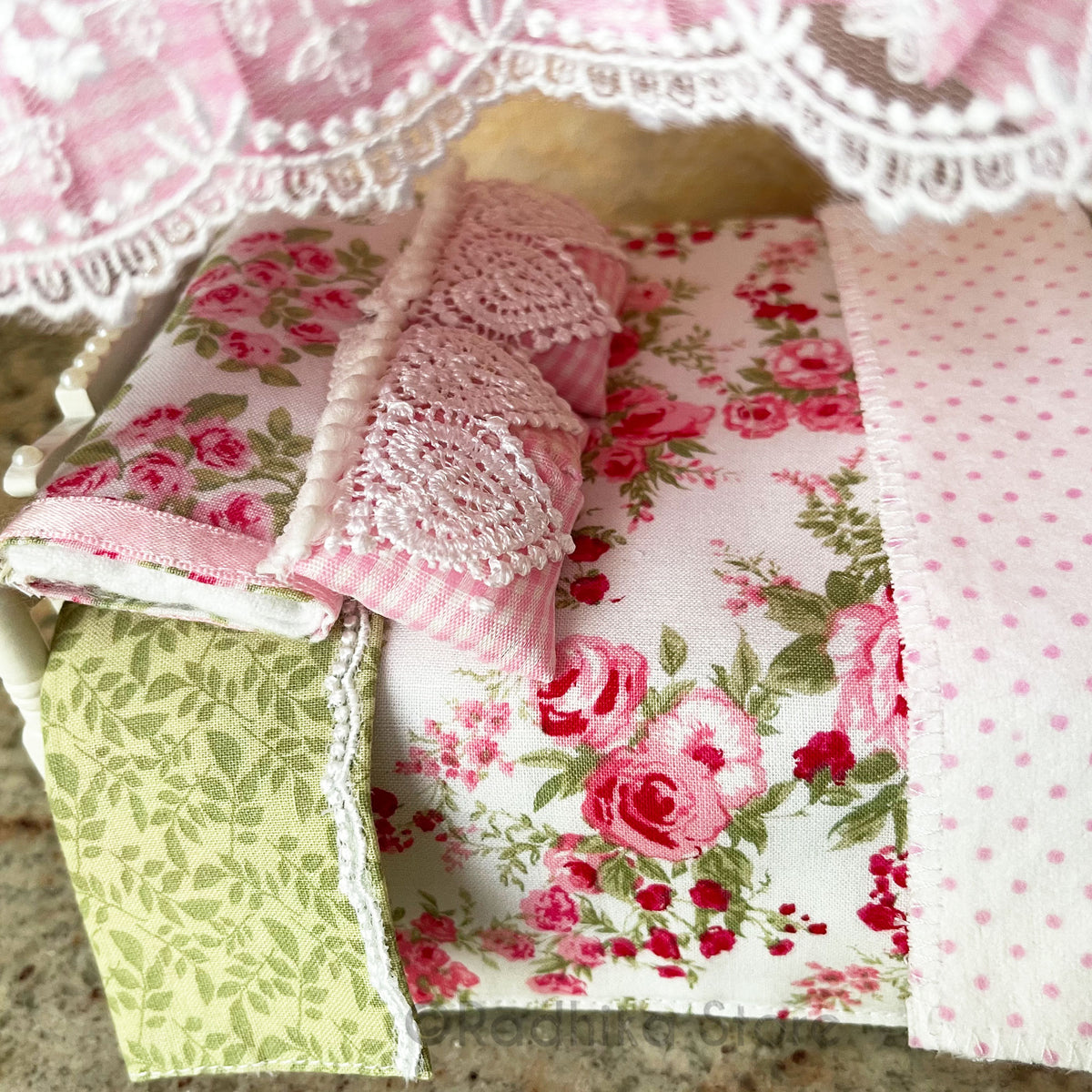 Madhuram Rose - Canopy Bed