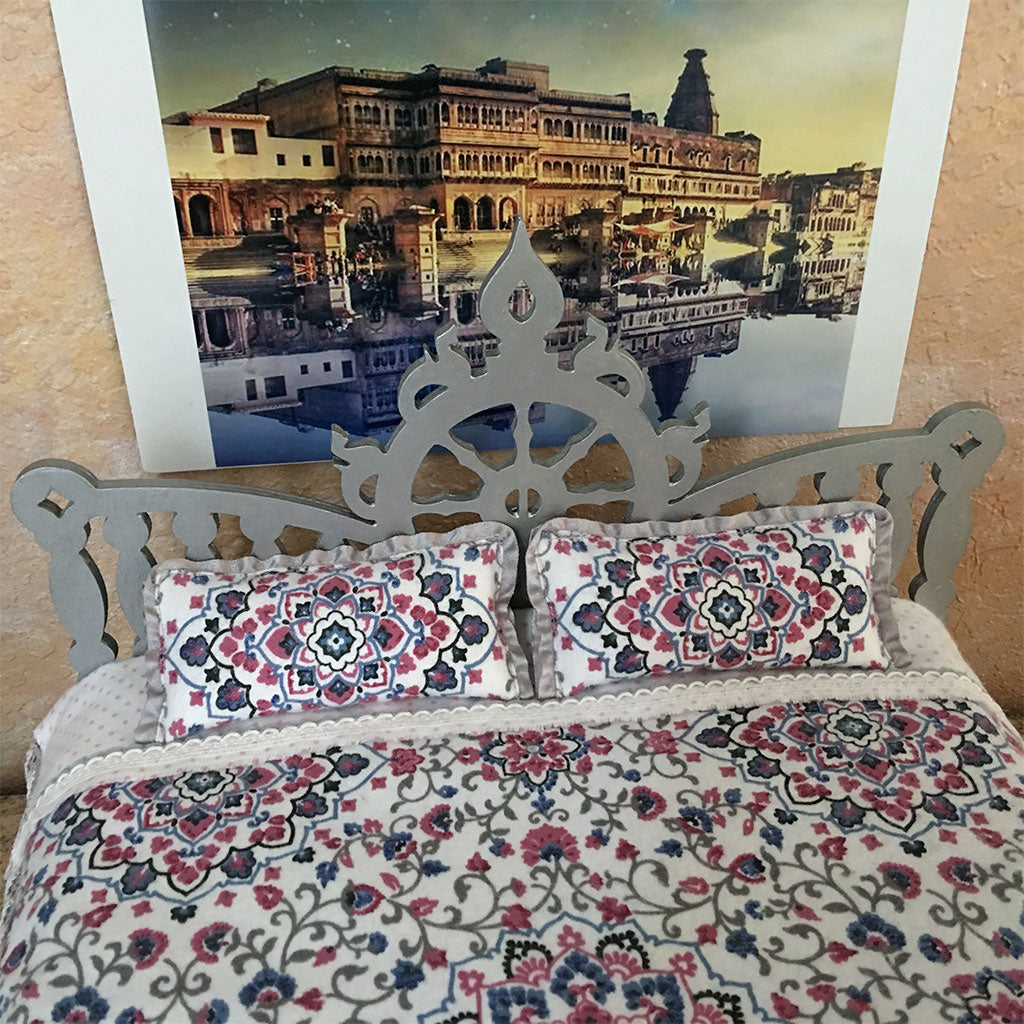 Sri Radha Raman - Silver Lotus Chakra Bed- 14 1/2&quot; Inch