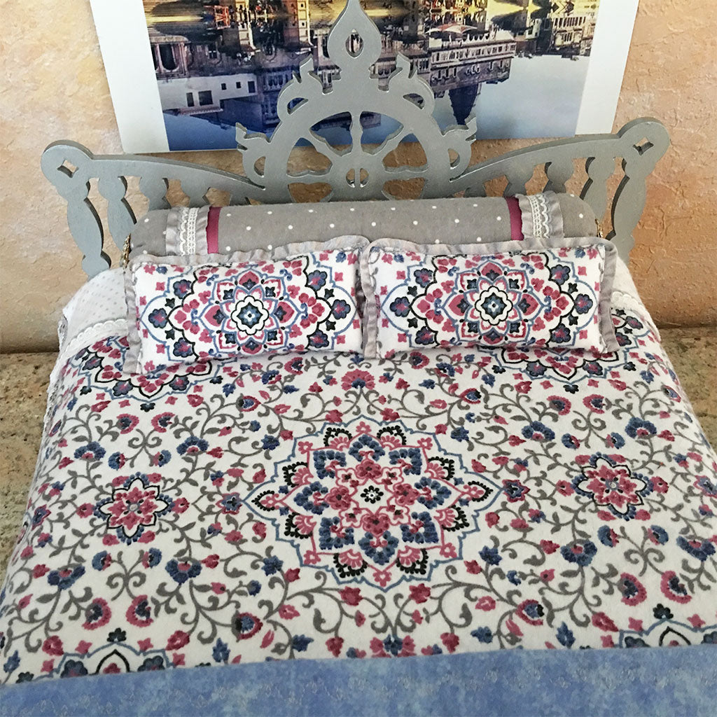 Sri Radha Raman - Silver Lotus Chakra Bed- 14 1/2&quot; Inch