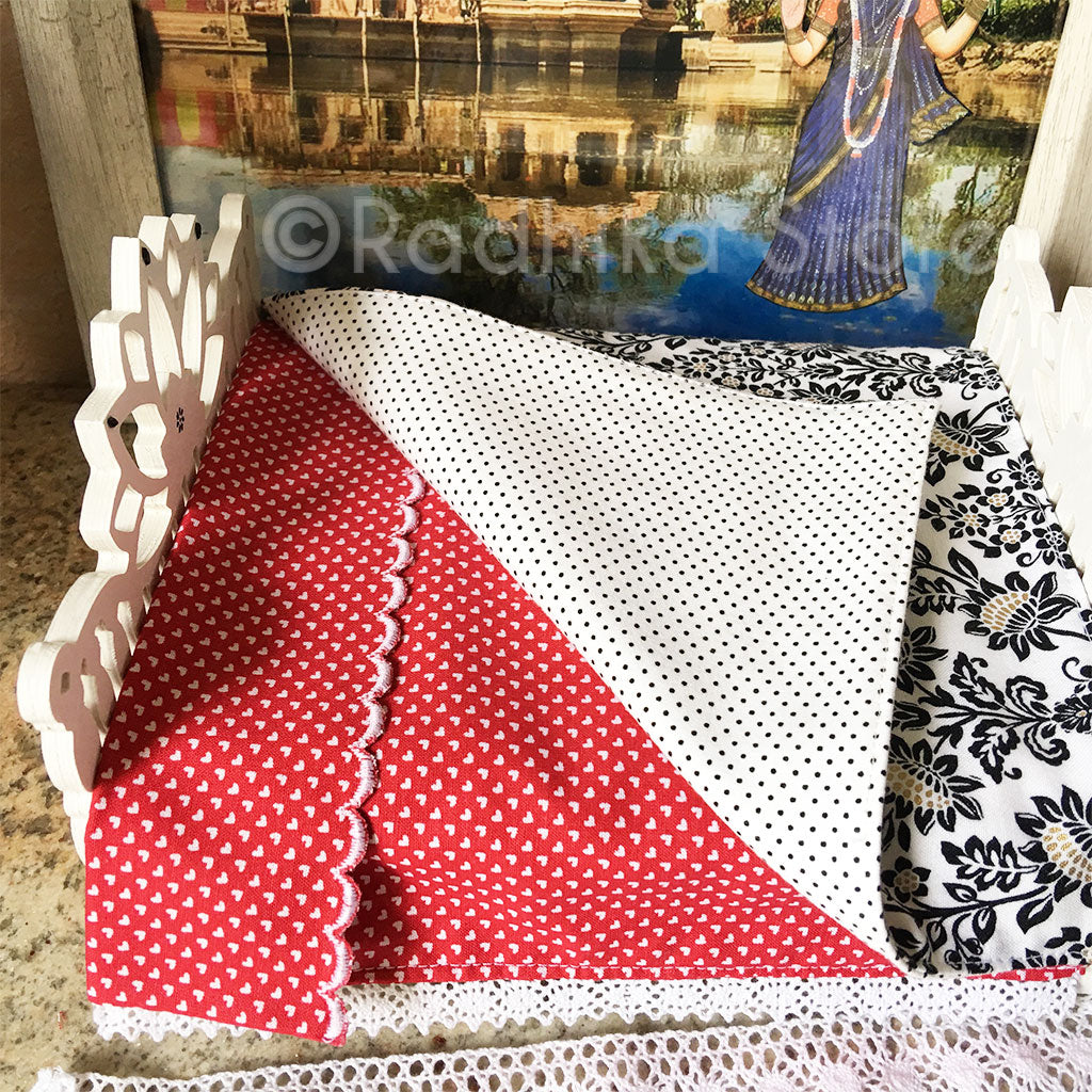 Sri Radha Shamasundar Lotus Bed - 8&quot; Inch