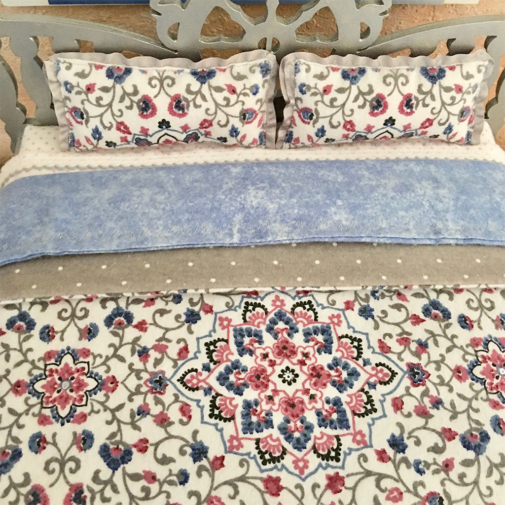 Sri Radha Raman - Silver Lotus Chakra Bed- 14 1/2&quot; Inch