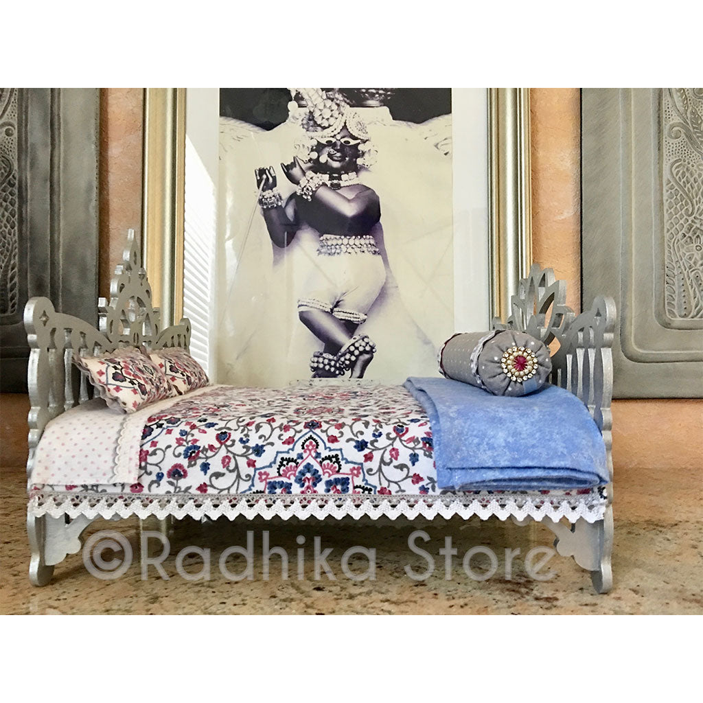 Sri Radha Raman - Silver Lotus Chakra Bed- 14 1/2&quot; Inch